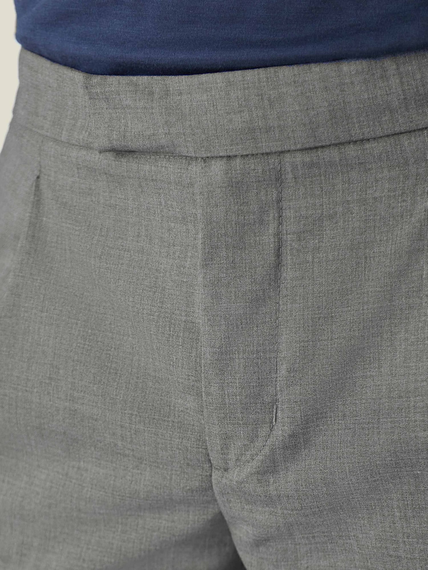 Light Grey Lightweight Wool Pleated Trousers | Luca Faloni